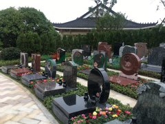 艺术墓碑：展示性命的故事，通报永恒的感情