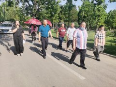 <b>美好赴盛夏 共叙新发展</b>