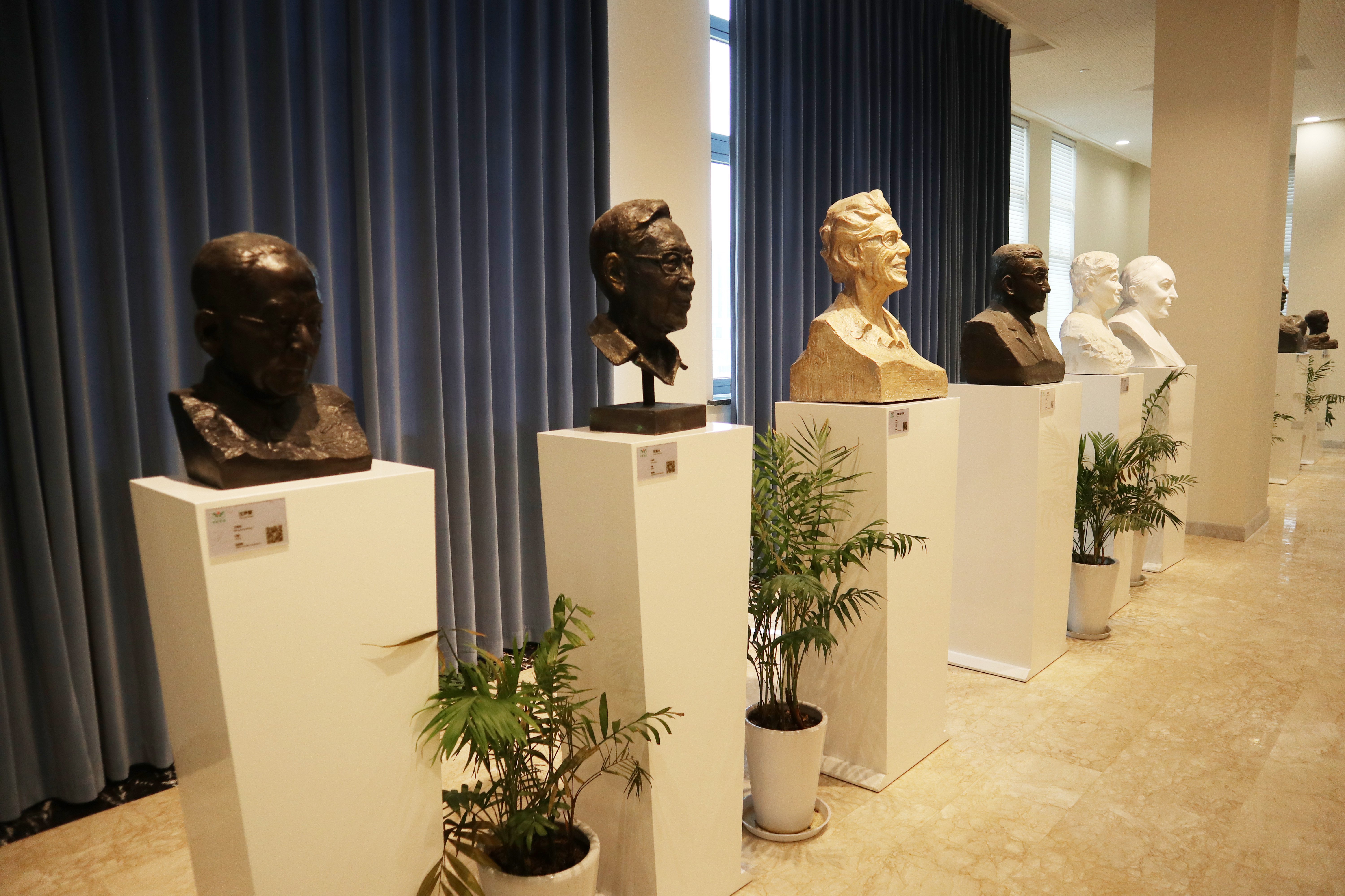 银娱优越会717集团：雕塑史诗，传承仁人志士的鲜丽过程