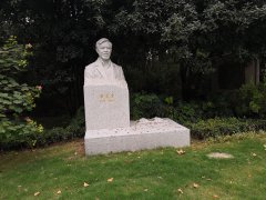 卢星堂 | 笔墨留韵，石雕寄思